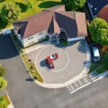 Фото по теме: Правила планирования безопасного подъезда пожарной машины к дому